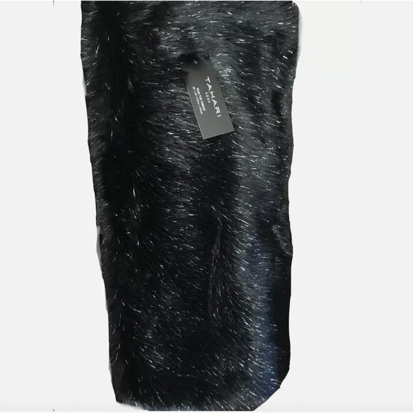 Tahari Black Faux Fur Throw Blanket Silver TInsel Luxury Halloween Decor NEW - Picture 1 of 6
